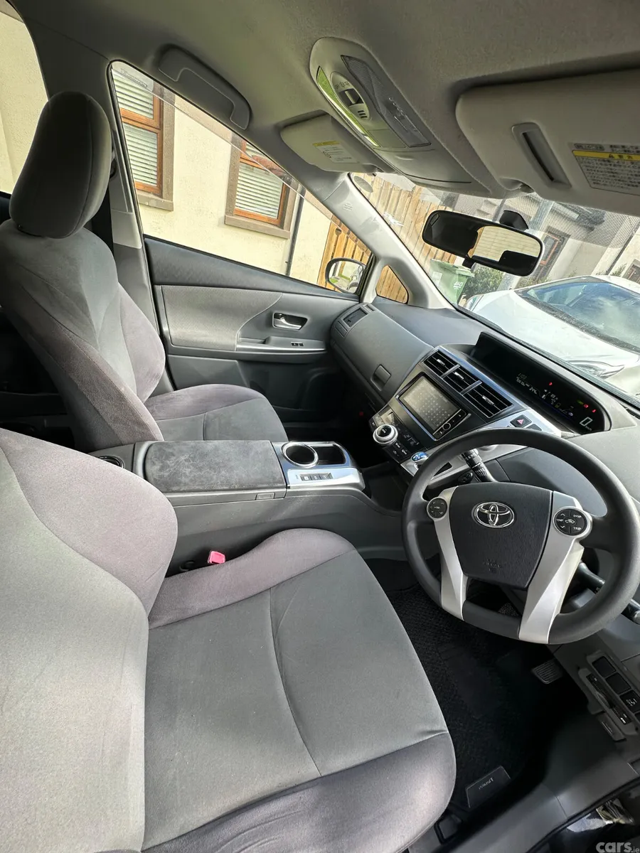Toyota Prius MPV, Petrol Hybrid, 2012, White