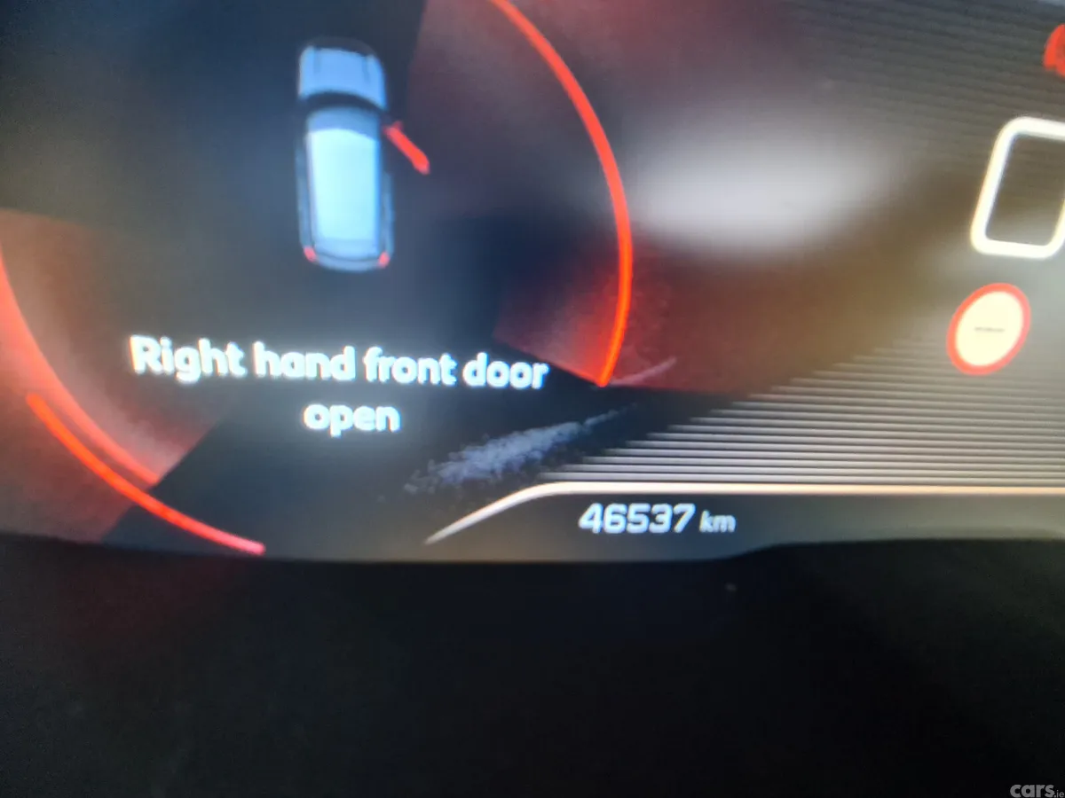 Peugeot 3008 MPV, Petrol, 2019, Grey