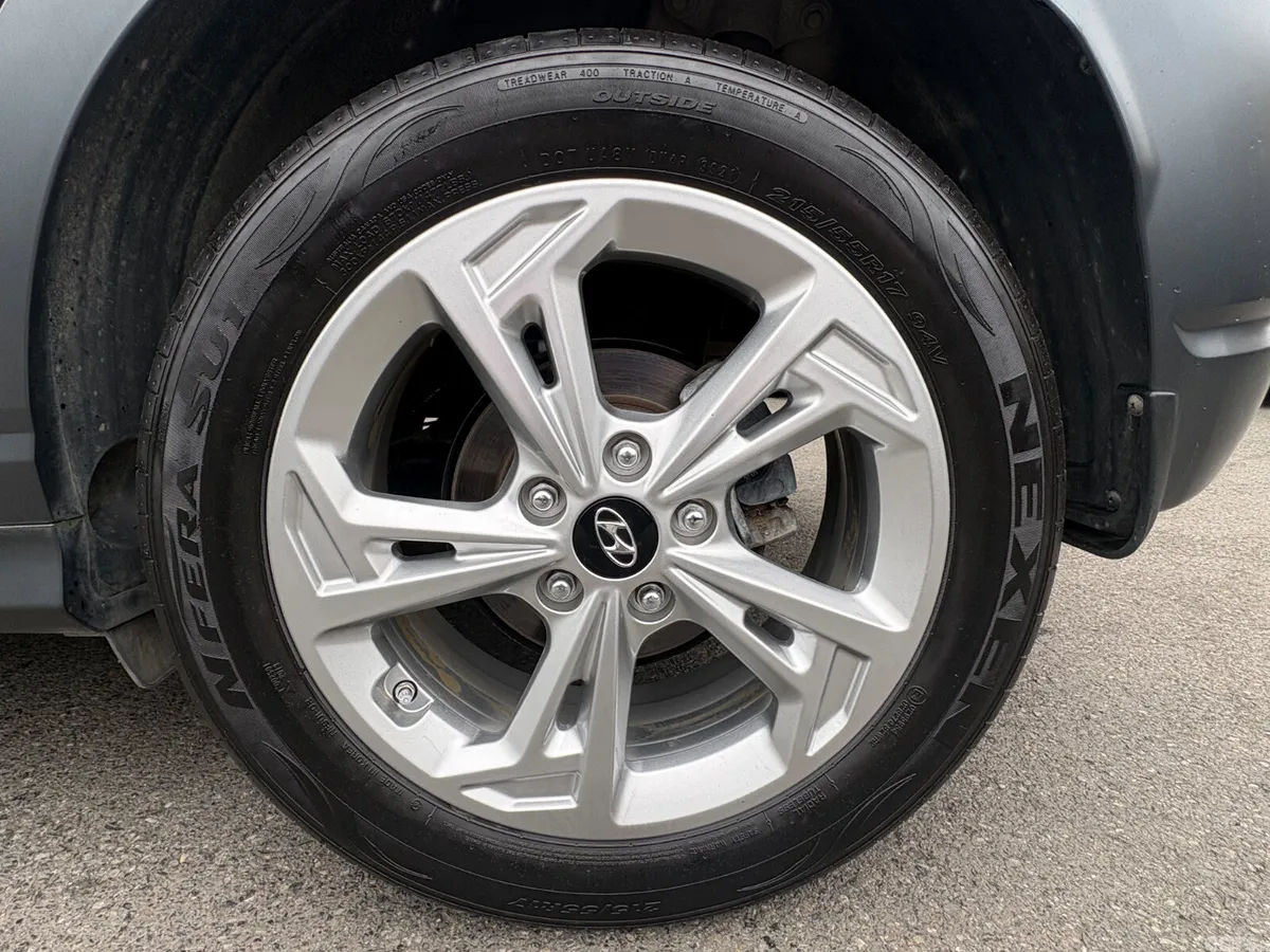 Hyundai KONA MPV, Petrol, 2022, Grey