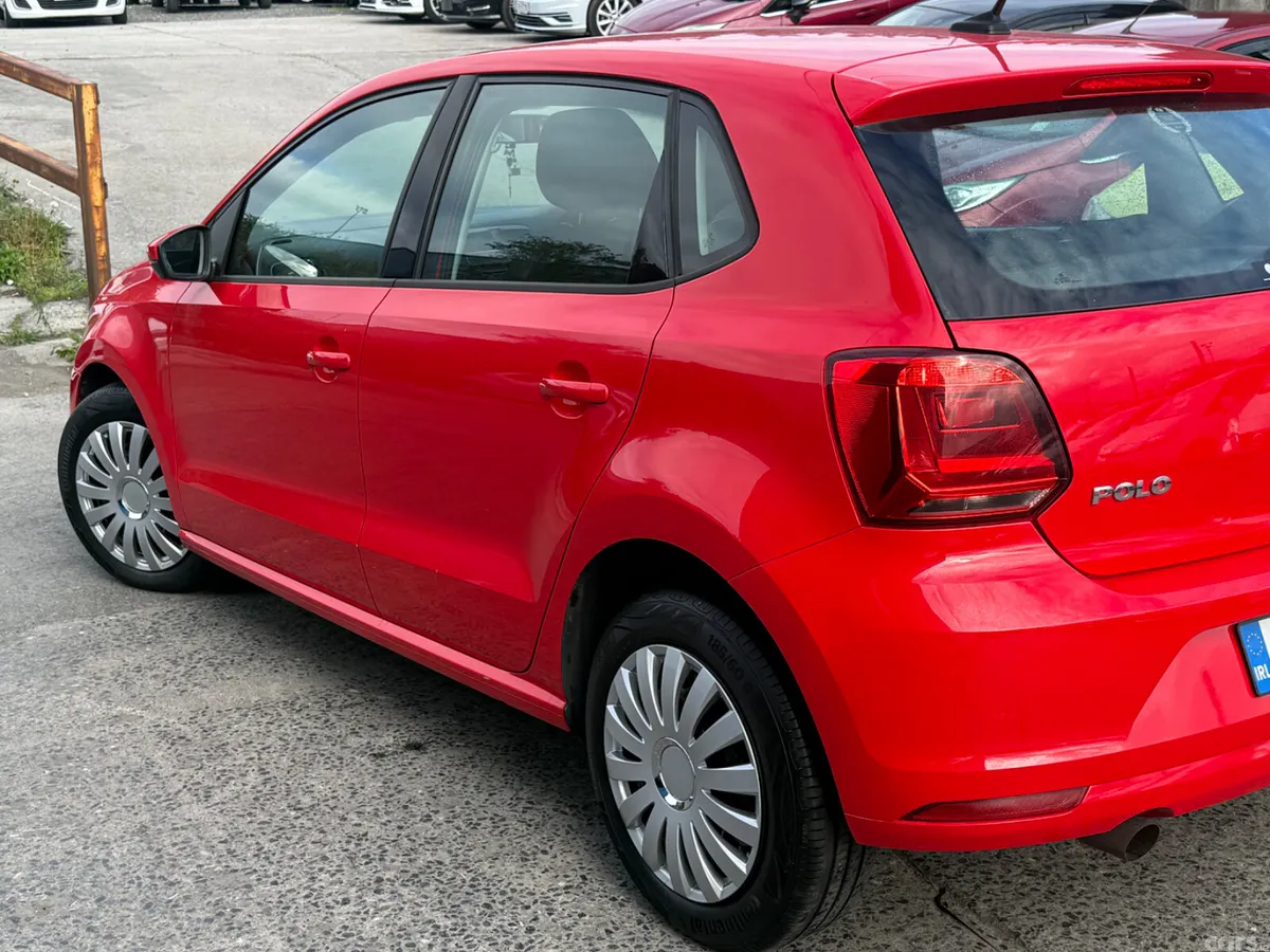 Volkswagen Polo Hatchback, Petrol, 2015, Red