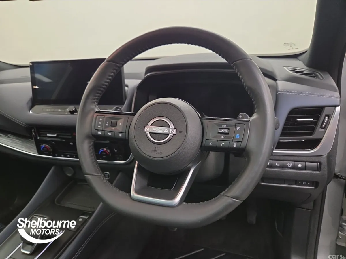 Nissan Qashqai Hatchback, Petrol, 2023, Silver
