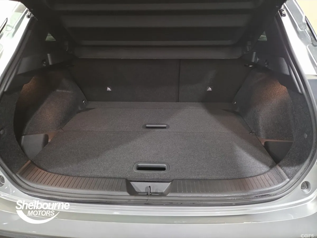 Nissan Qashqai Hatchback, Petrol, 2023, Silver