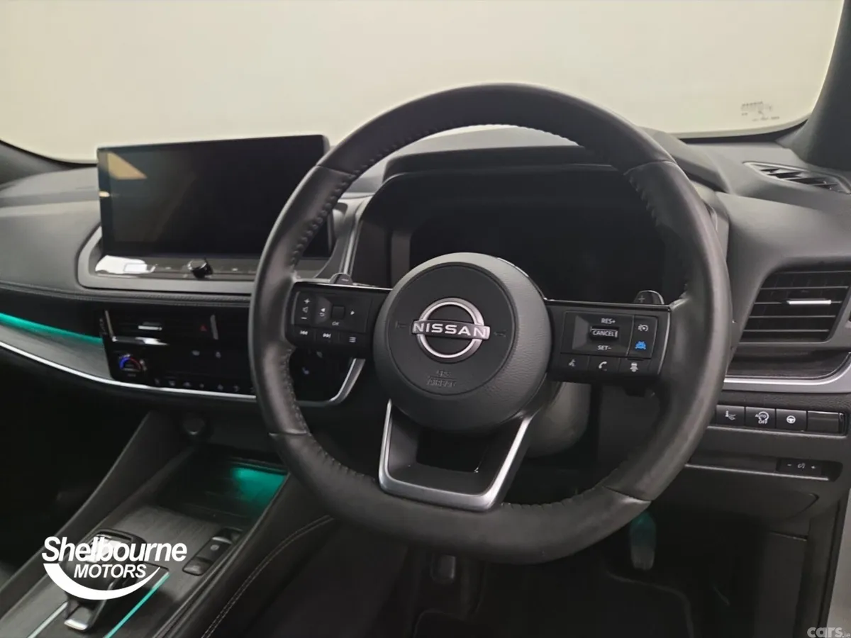 Nissan Qashqai Hatchback, Petrol, 2025, Silver
