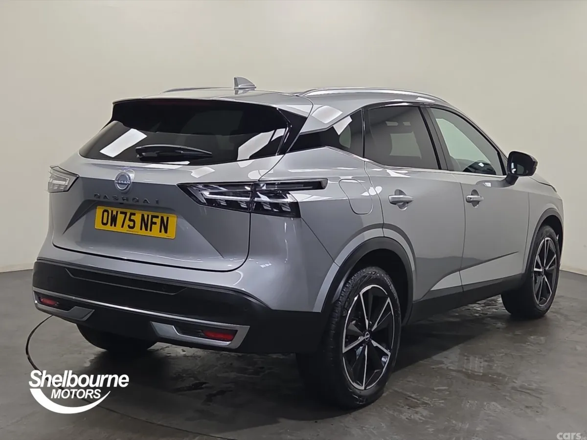 Nissan Qashqai Hatchback, Petrol, 2025, Silver