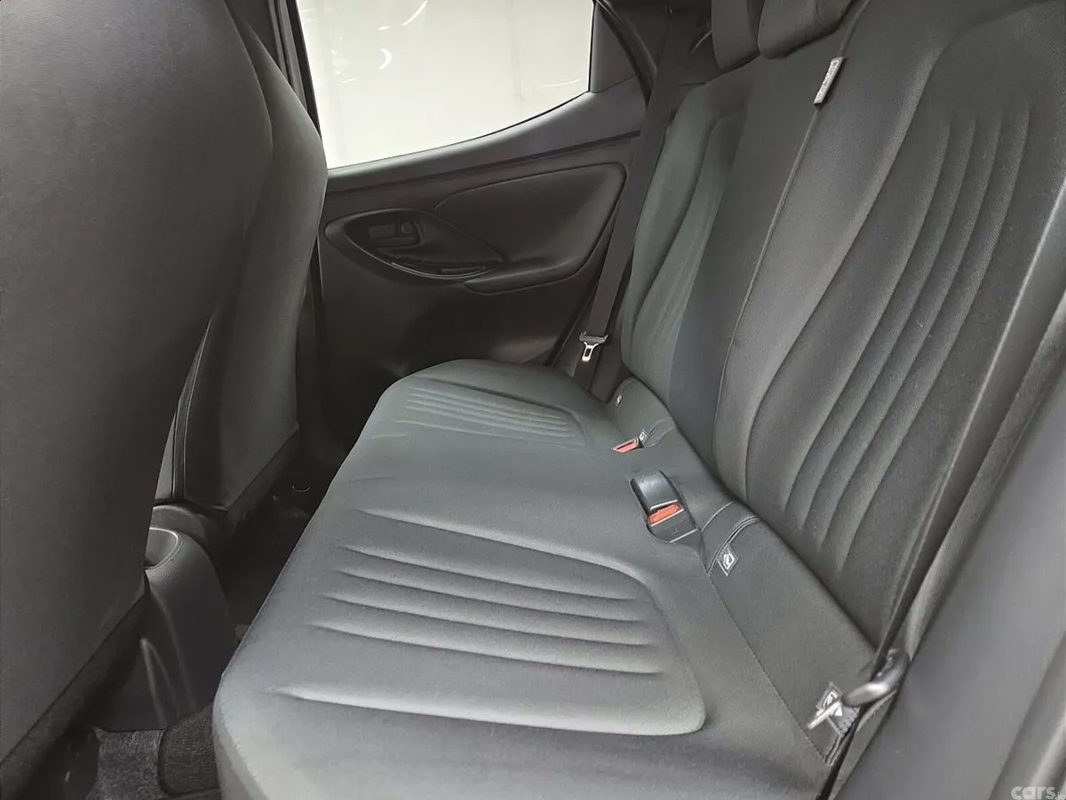Toyota Yaris Hatchback, Petrol, 2024, White
