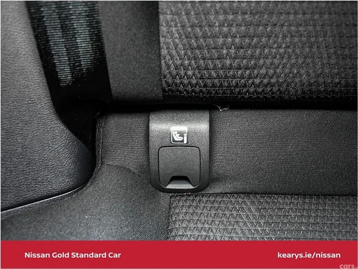 Nissan Qashqai SUV, Petrol Hybrid, 2024, Red