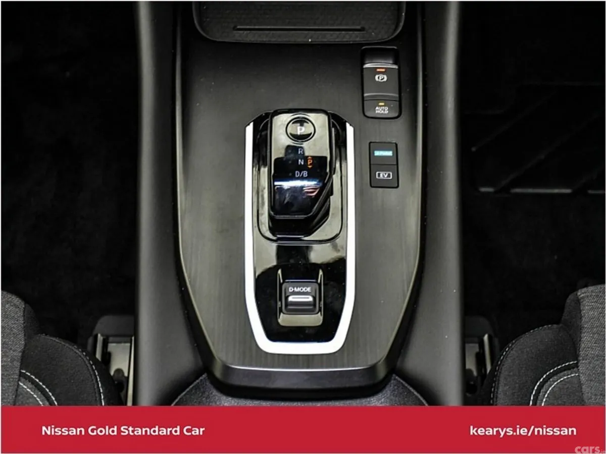 Nissan Qashqai SUV, Petrol Hybrid, 2024, Red