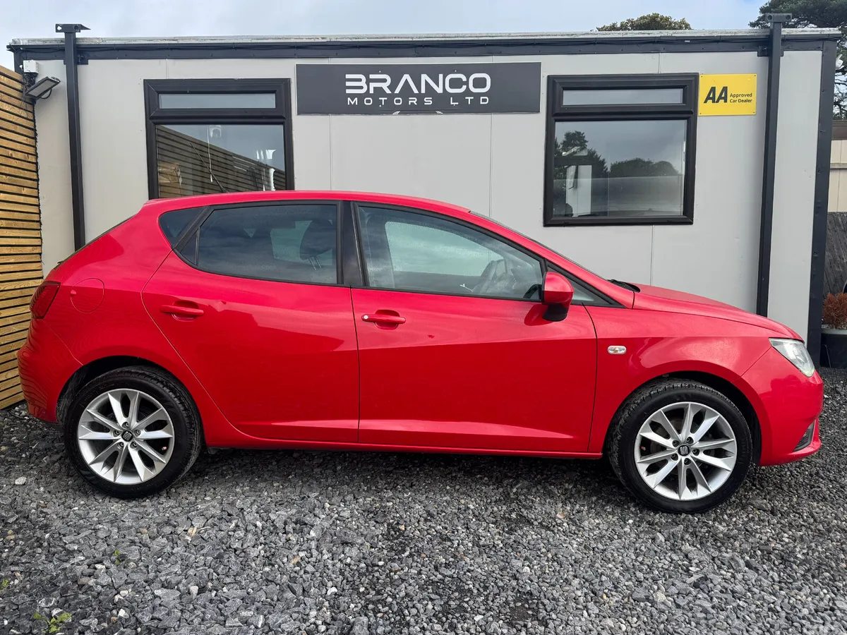 SEAT Ibiza MPV, Petrol, 2016, Red