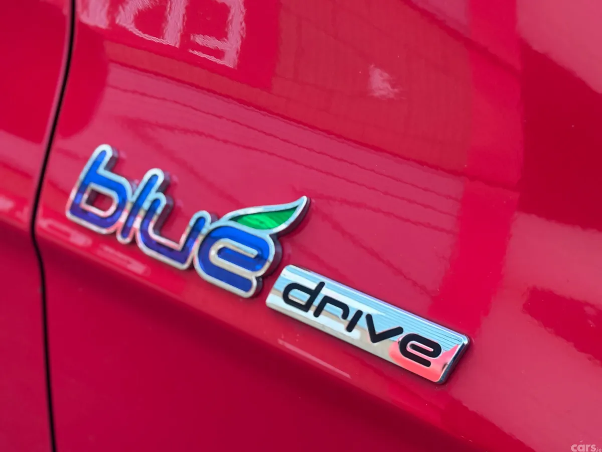 Hyundai i20 Hatchback, Diesel, 2013, Red