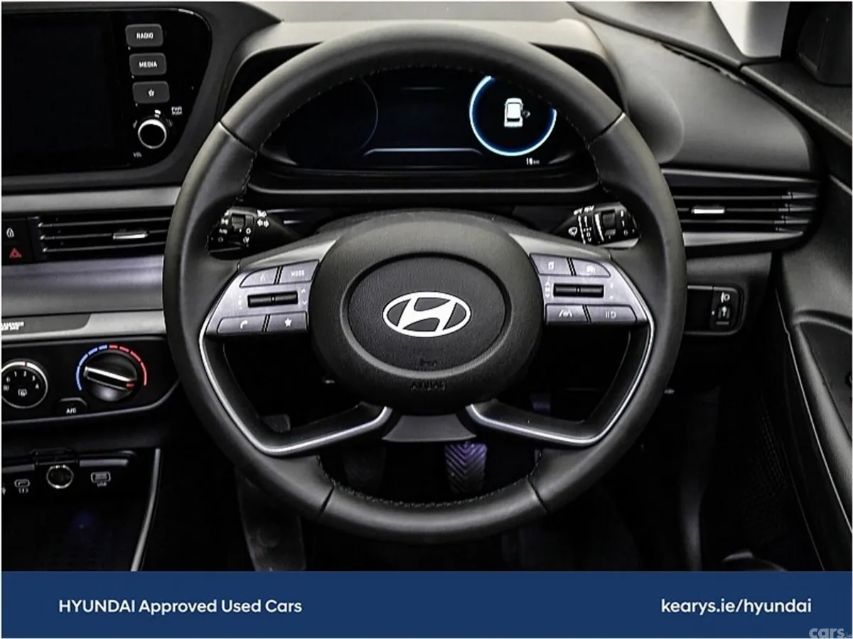 Hyundai i20 Hatchback, Petrol, 2025, Blue