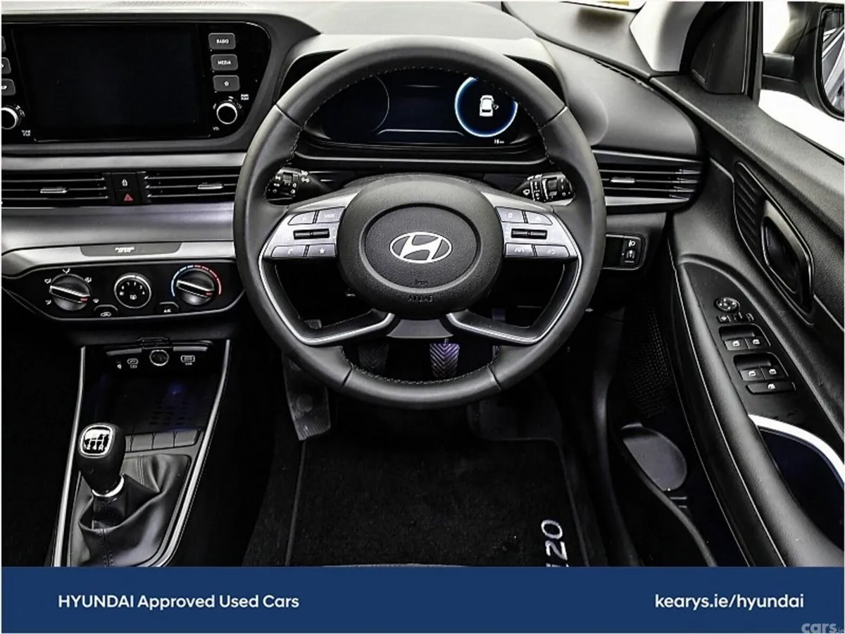 Hyundai i20 Hatchback, Petrol, 2025, Blue