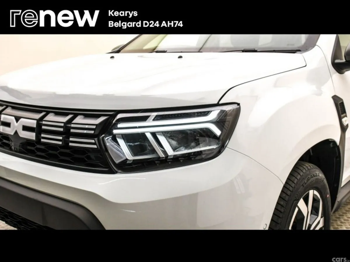 Dacia Duster SUV, Petrol, 2024, White