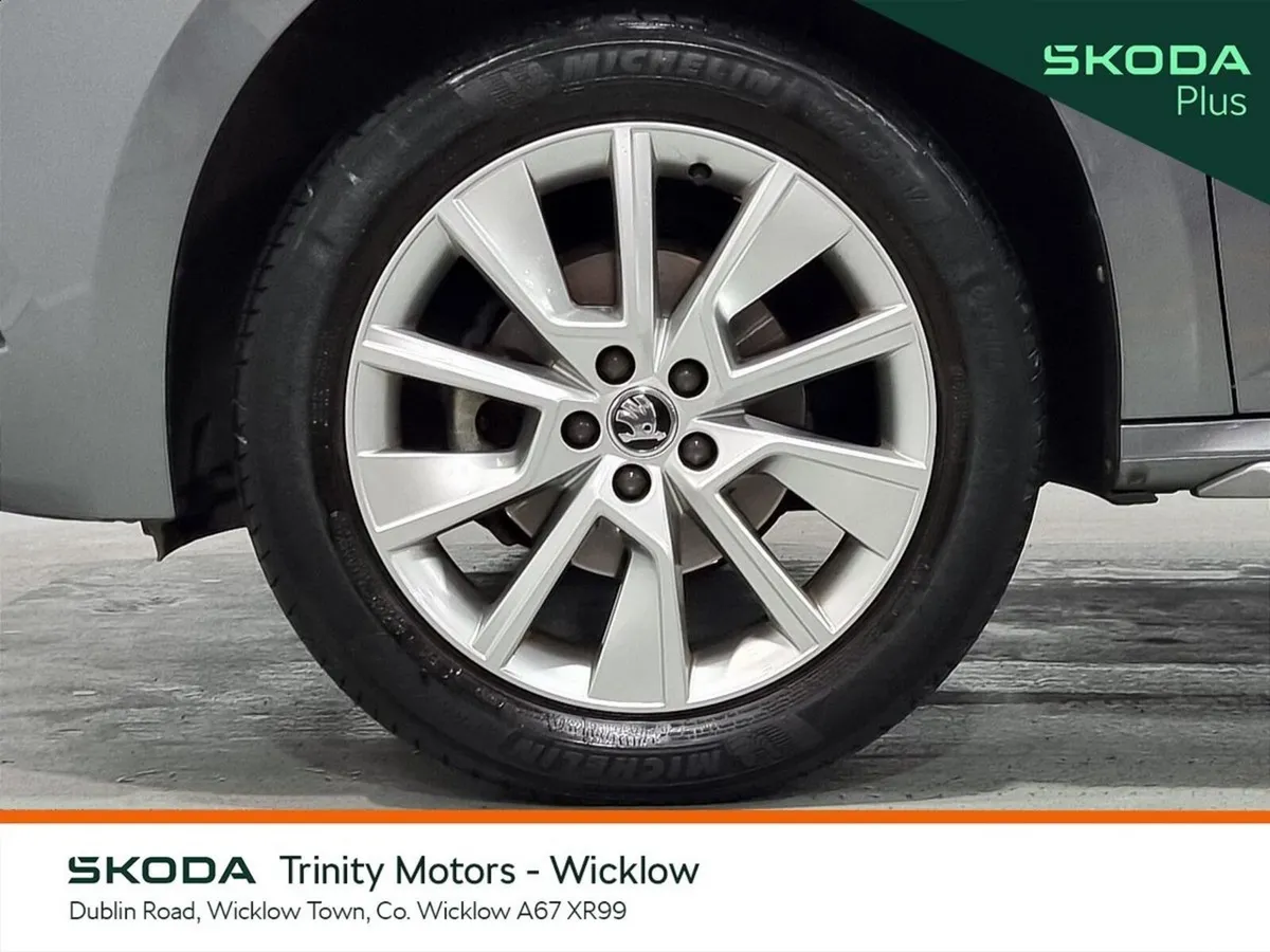 Skoda Kamiq Hatchback, Petrol, 2024, Grey