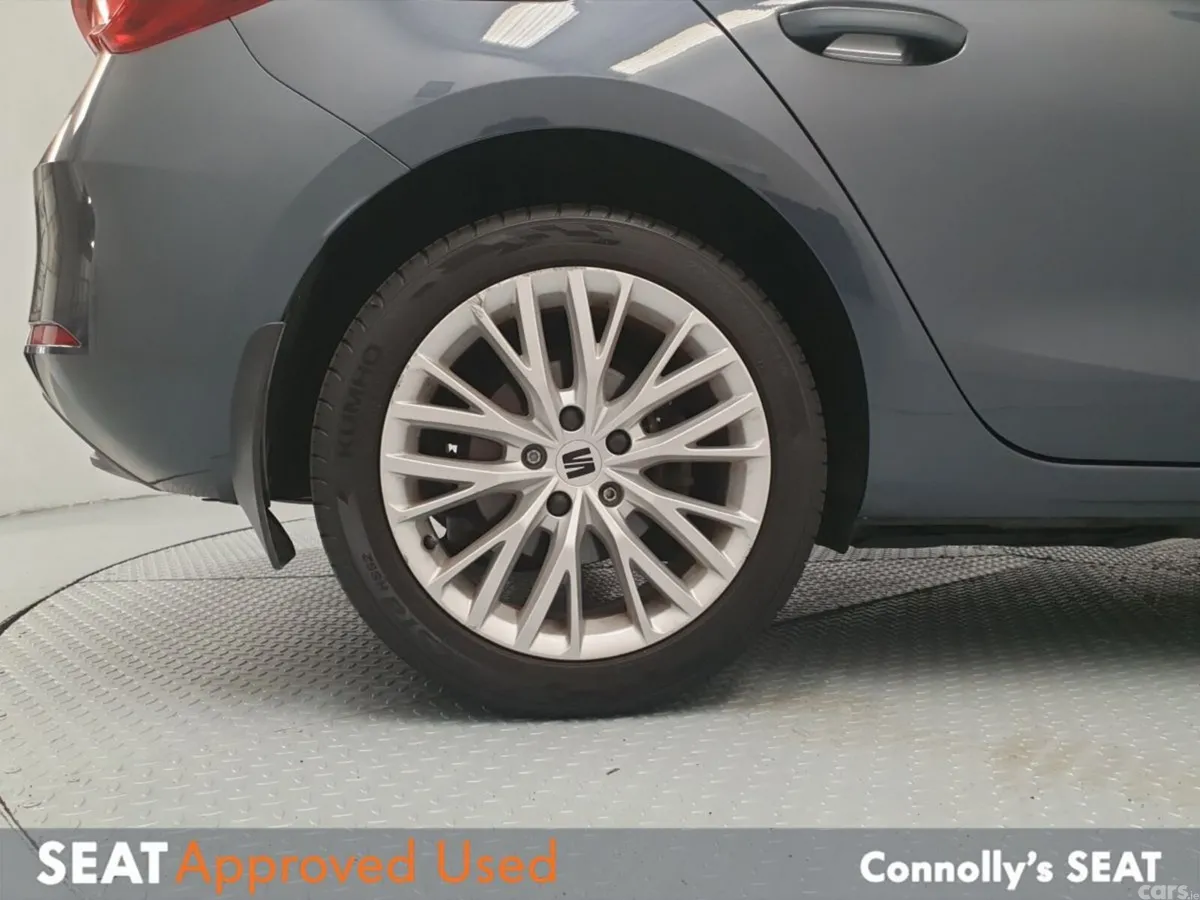 SEAT Leon Hatchback, Petrol Plug-in Hybrid, 2021, Grey
