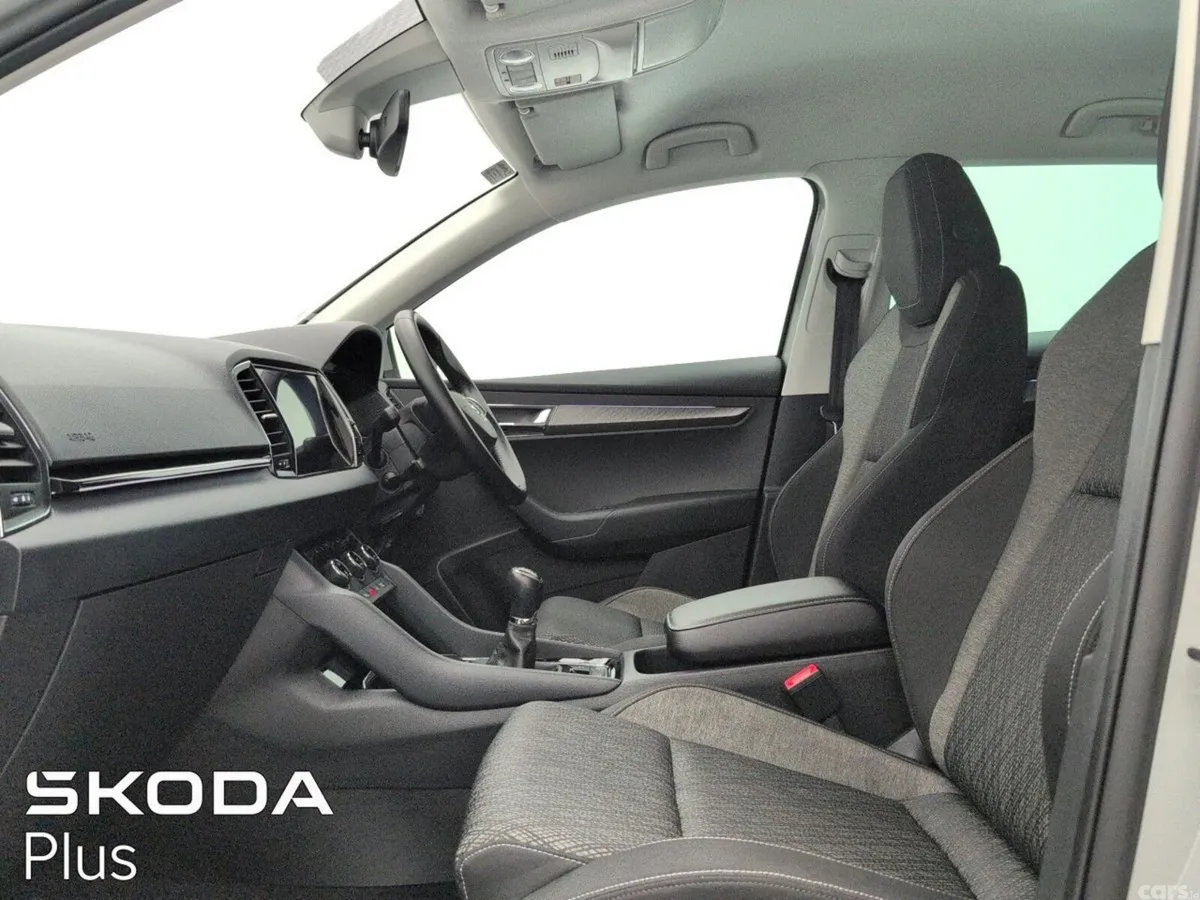 Skoda Karoq SUV, Diesel, 2023, Grey