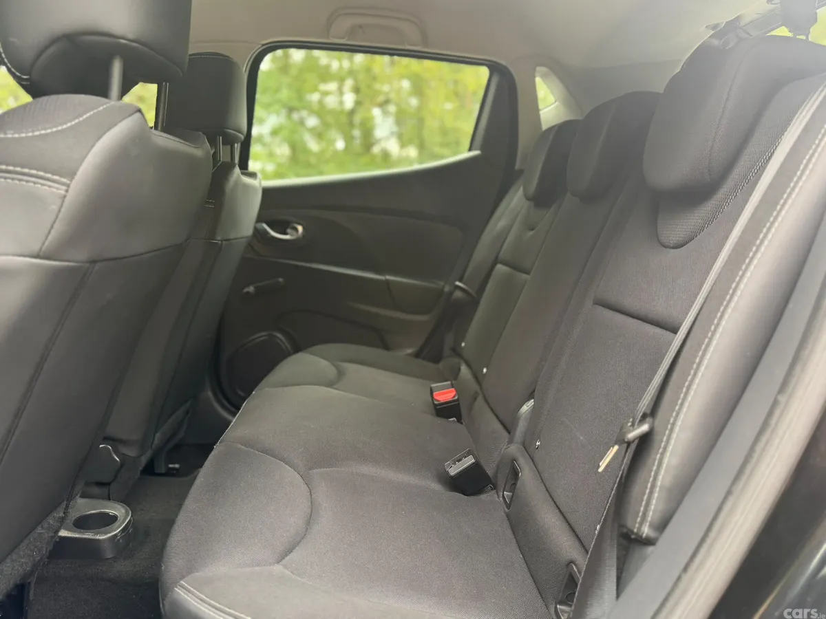 Renault Clio Hatchback, Petrol, 2015, Black