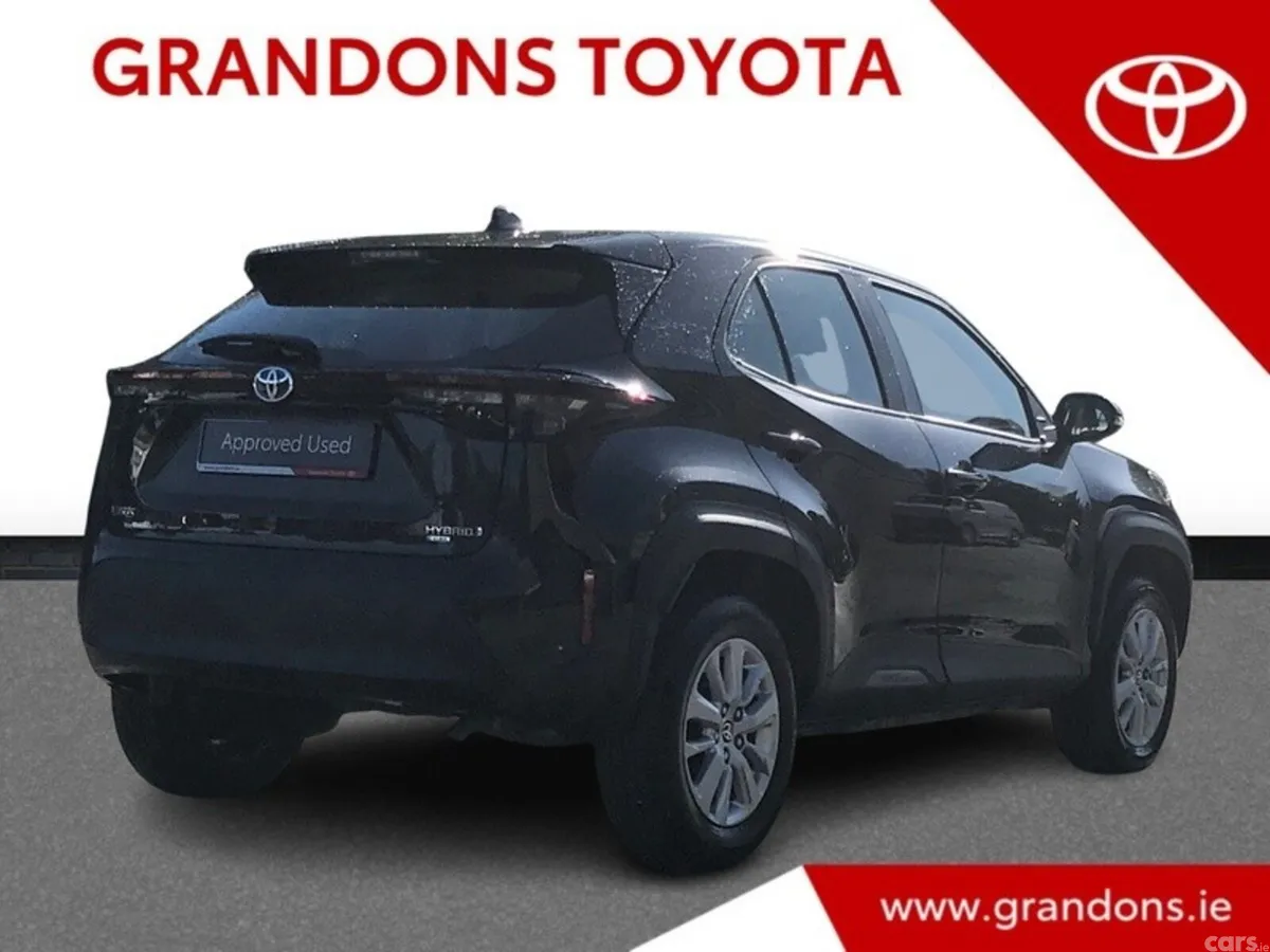 Toyota Yaris Cross Hatchback, Petrol Hybrid, 2023, Black