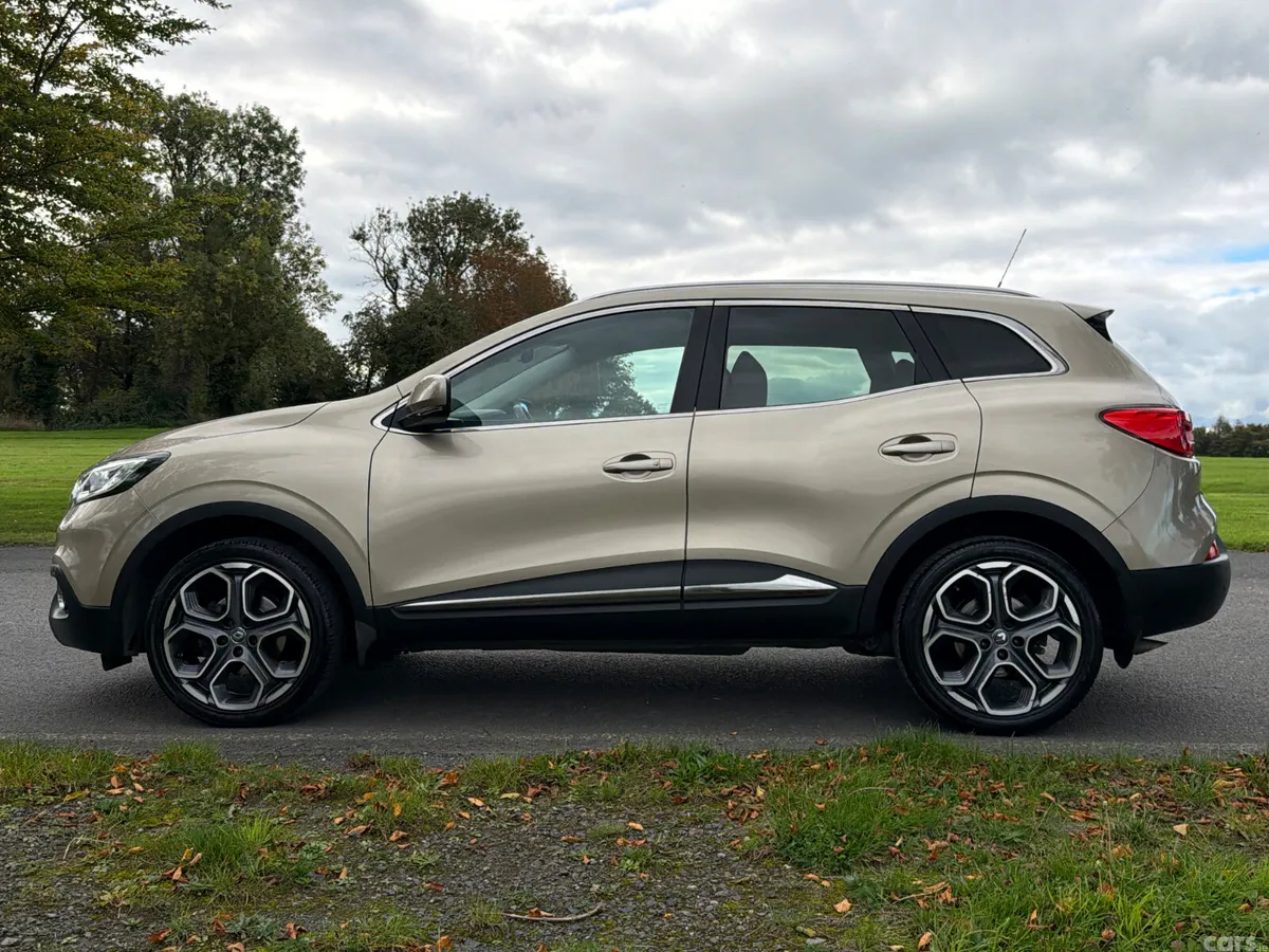 Renault Kadjar SUV, Diesel, 2016, Gold