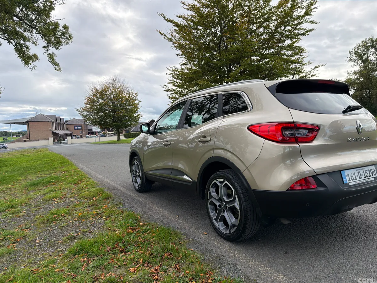 Renault Kadjar SUV, Diesel, 2016, Gold