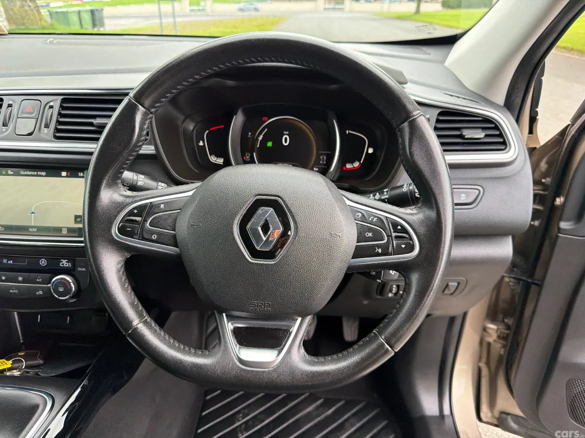 Renault Kadjar SUV, Diesel, 2016, Gold
