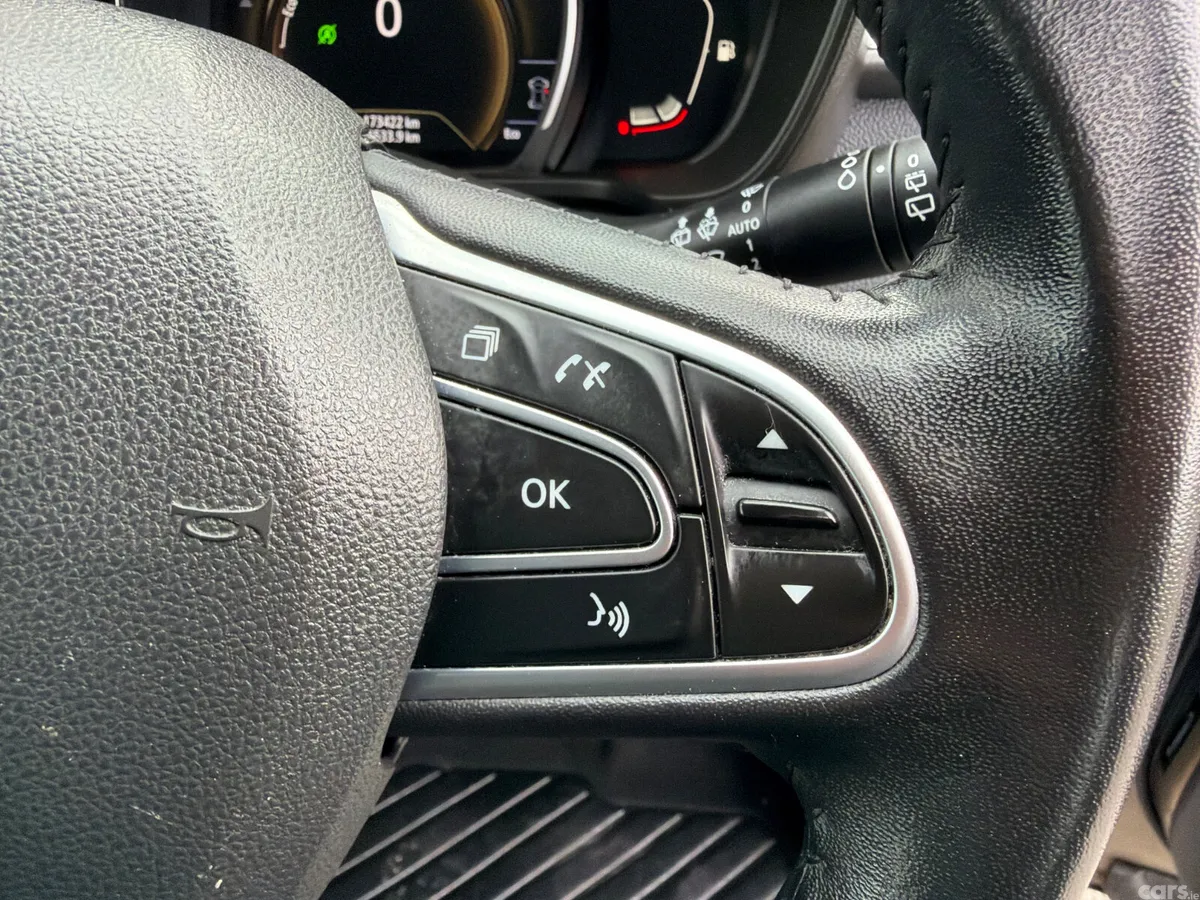 Renault Kadjar SUV, Diesel, 2016, Gold