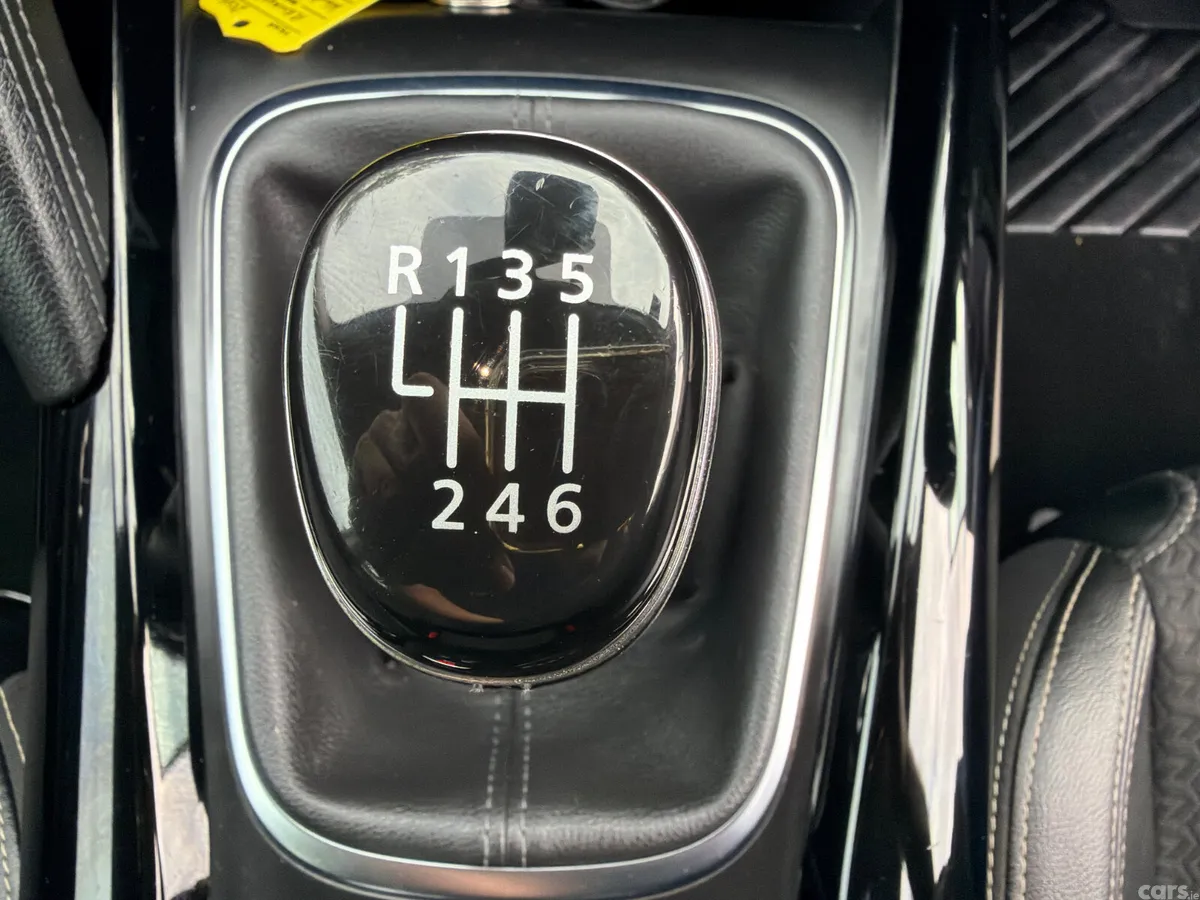 Renault Kadjar SUV, Diesel, 2016, Gold