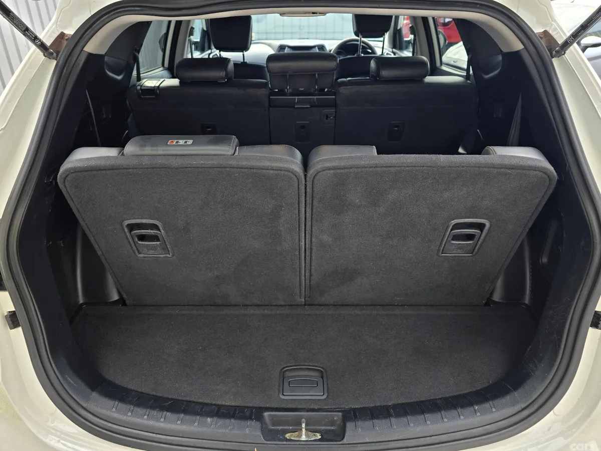 Hyundai Santa Fe SUV, Diesel, 2015, White
