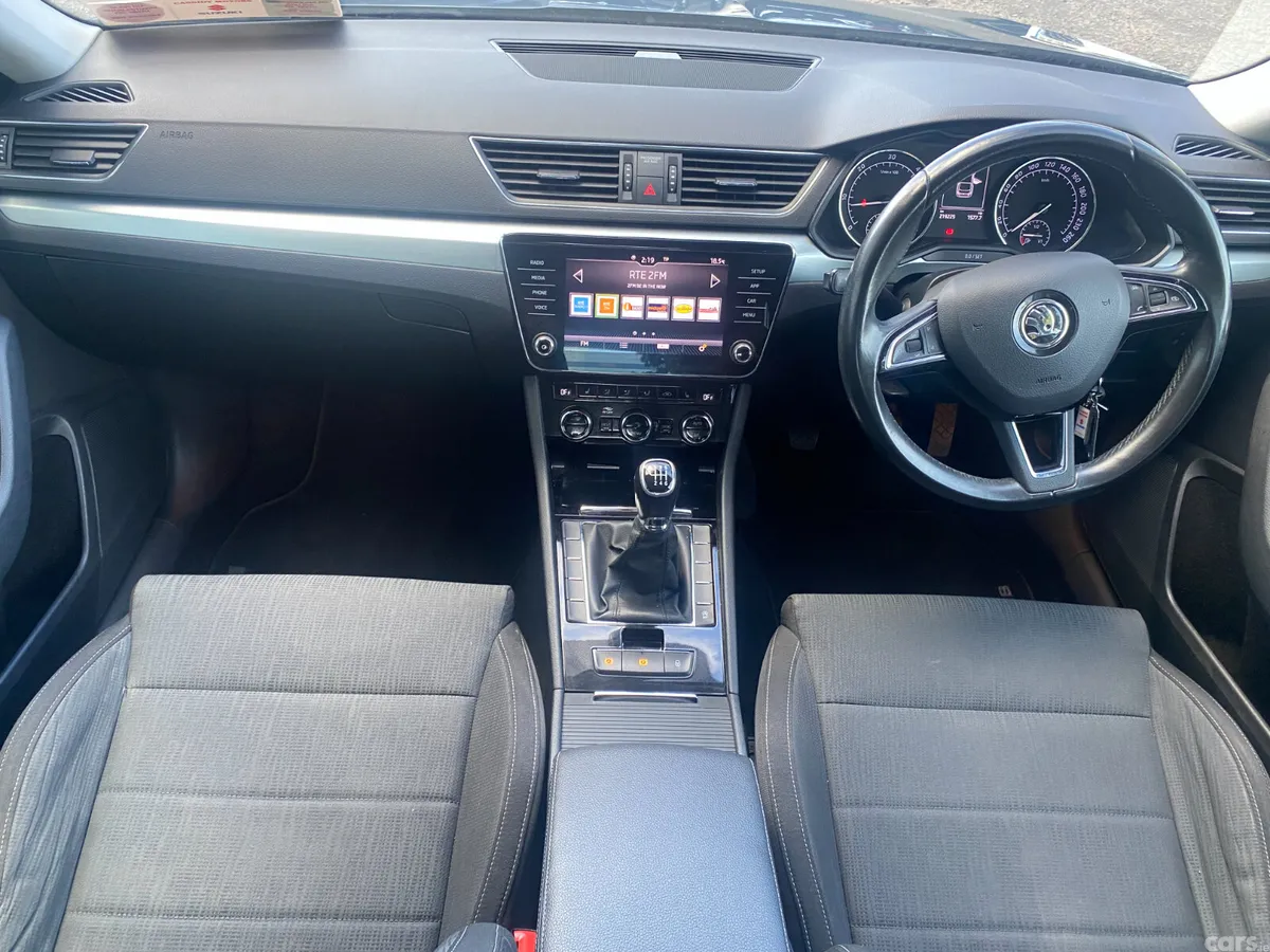 Skoda Superb Saloon, Diesel, 2018, Grey