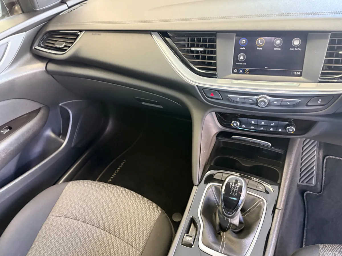 Opel Insignia Hatchback, Diesel, 2020, Grey