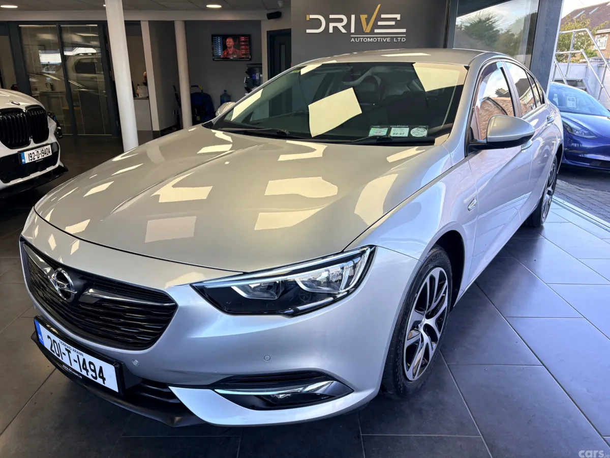 Opel Insignia Hatchback, Diesel, 2020, Grey