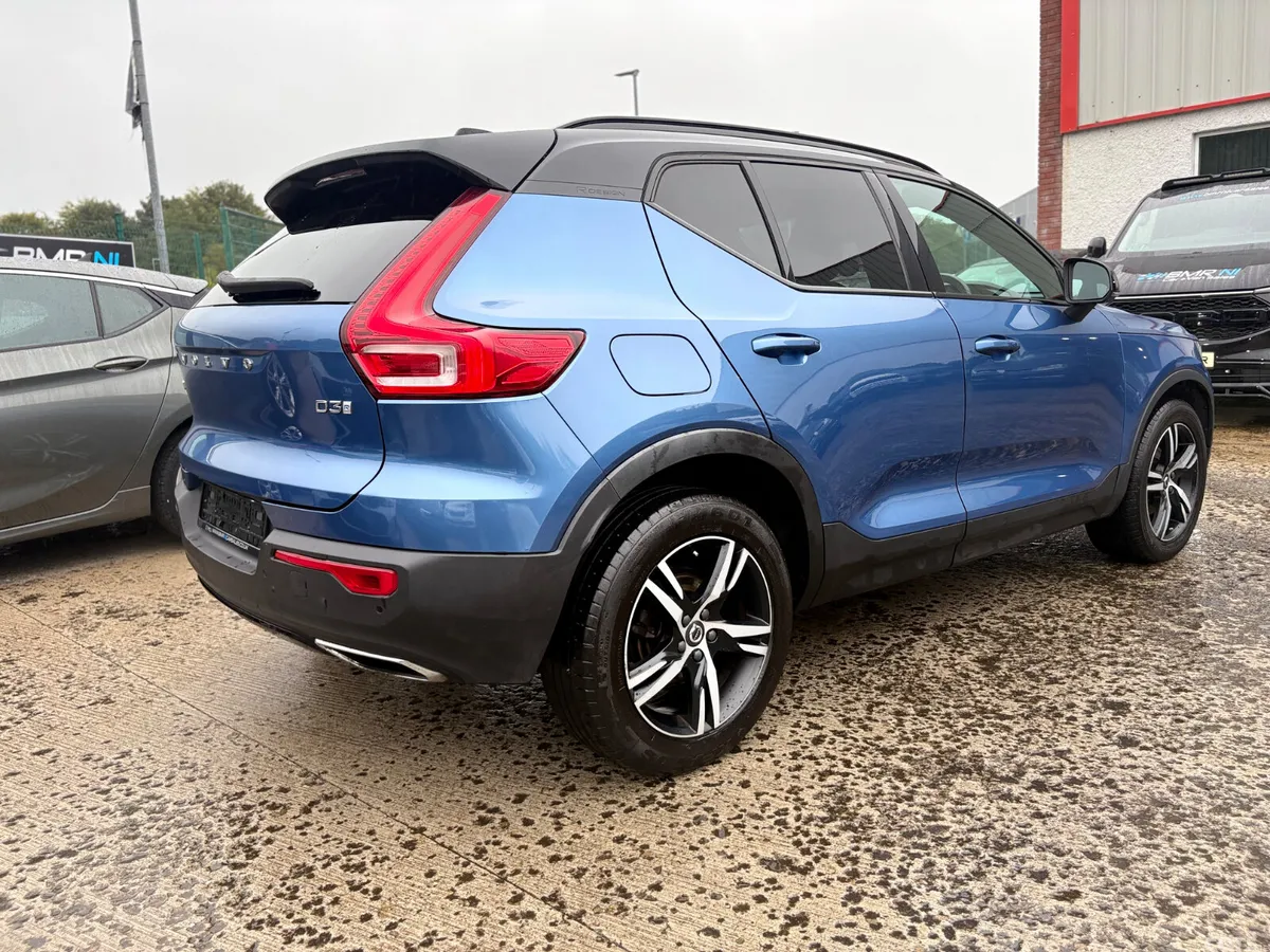 Volvo XC40 SUV, Diesel, 2019, Blue