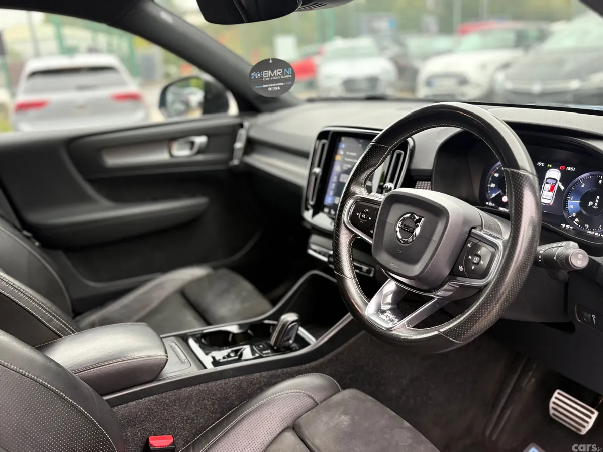 Volvo XC40 SUV, Diesel, 2019, Blue