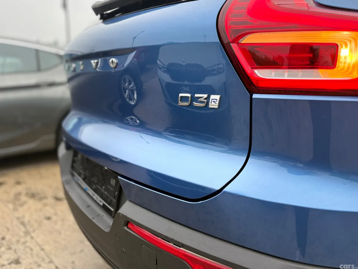 Volvo XC40 SUV, Diesel, 2019, Blue
