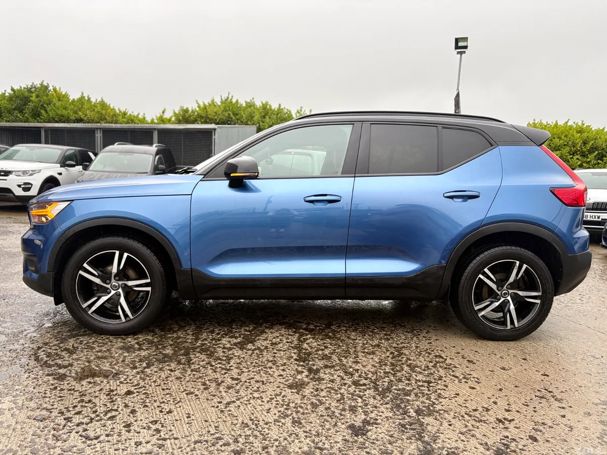 Volvo XC40 SUV, Diesel, 2019, Blue