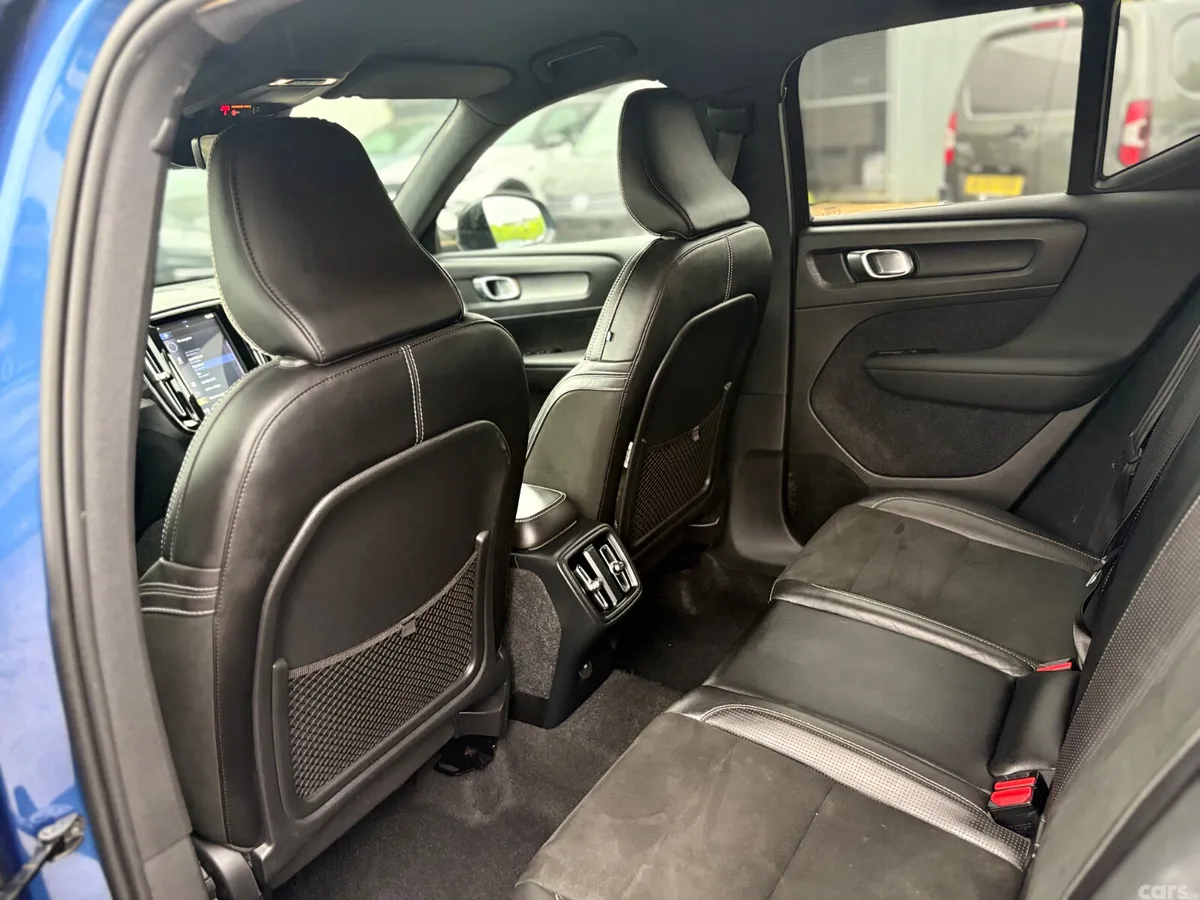 Volvo XC40 SUV, Diesel, 2019, Blue