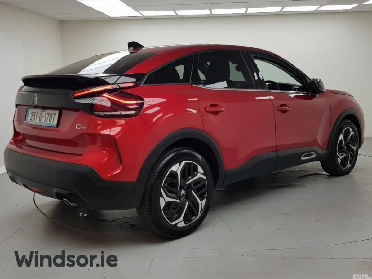 Citroen C4 Hatchback, Diesel, 2025, Red