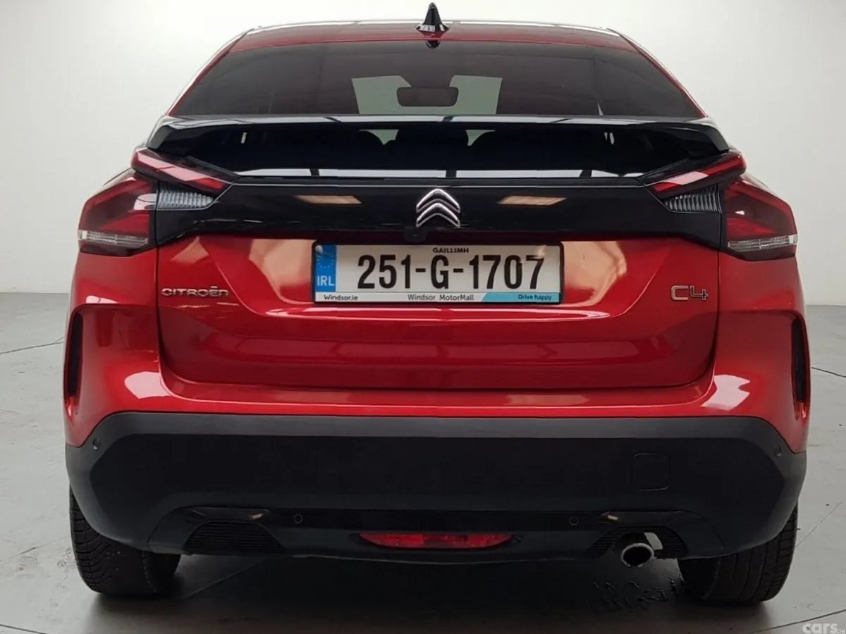 Citroen C4 Hatchback, Diesel, 2025, Red
