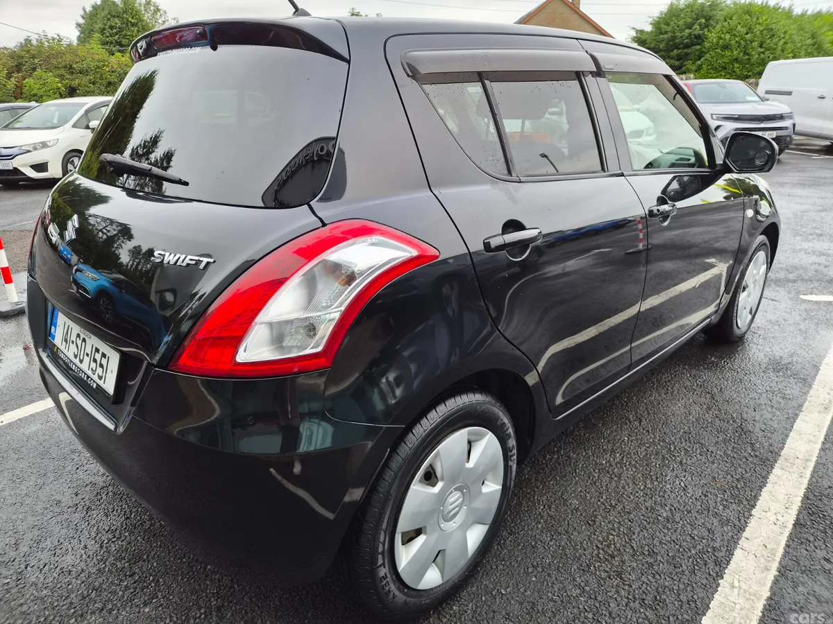 Suzuki Swift Hatchback, Petrol, 2014, Black