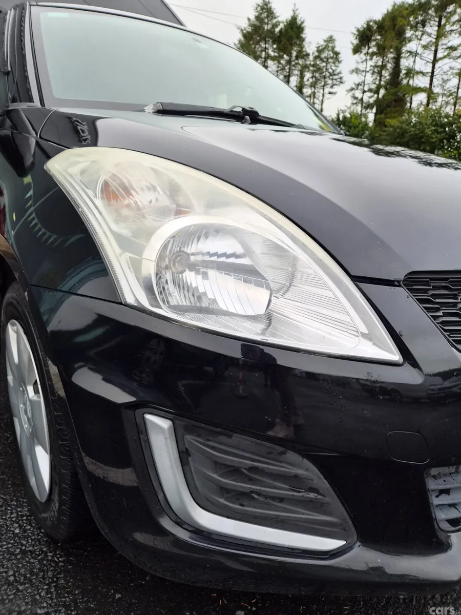 Suzuki Swift Hatchback, Petrol, 2014, Black
