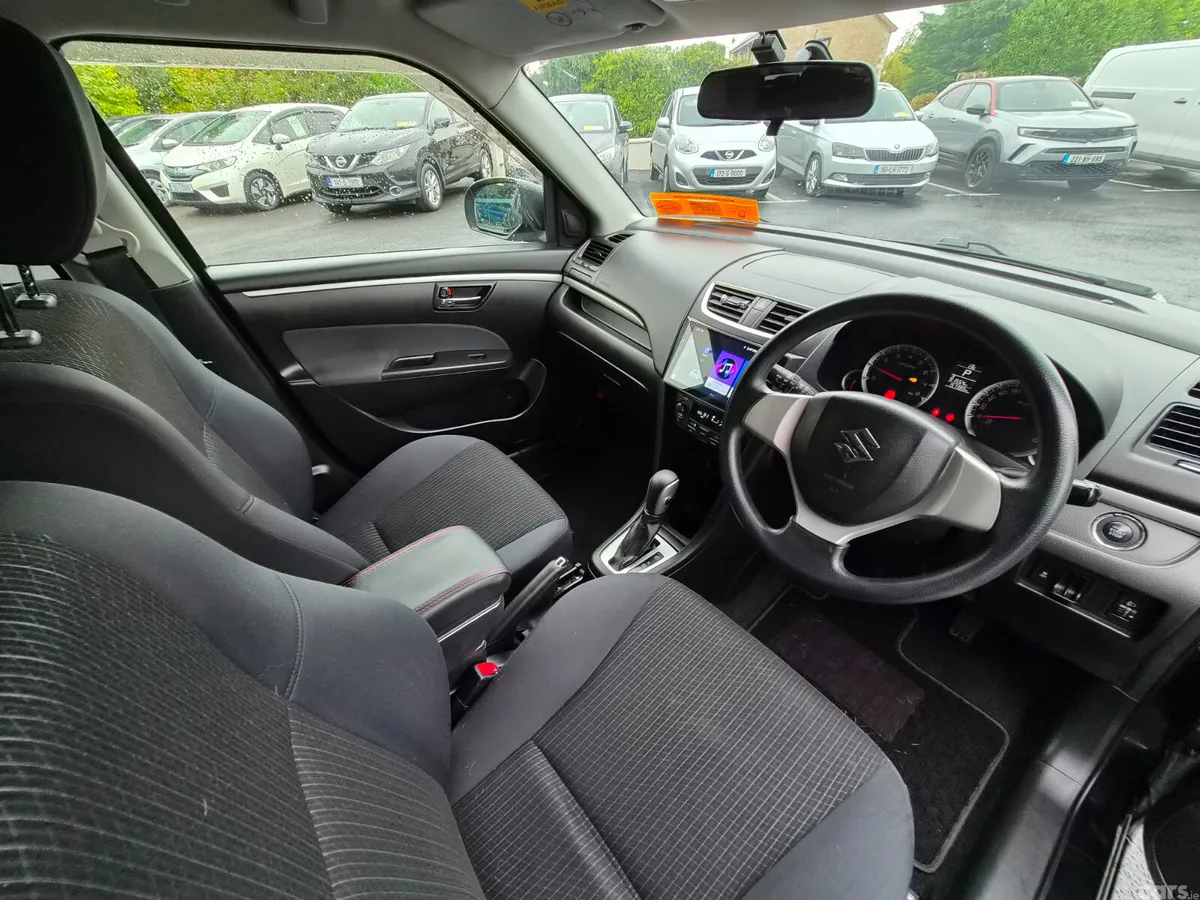 Suzuki Swift Hatchback, Petrol, 2014, Black