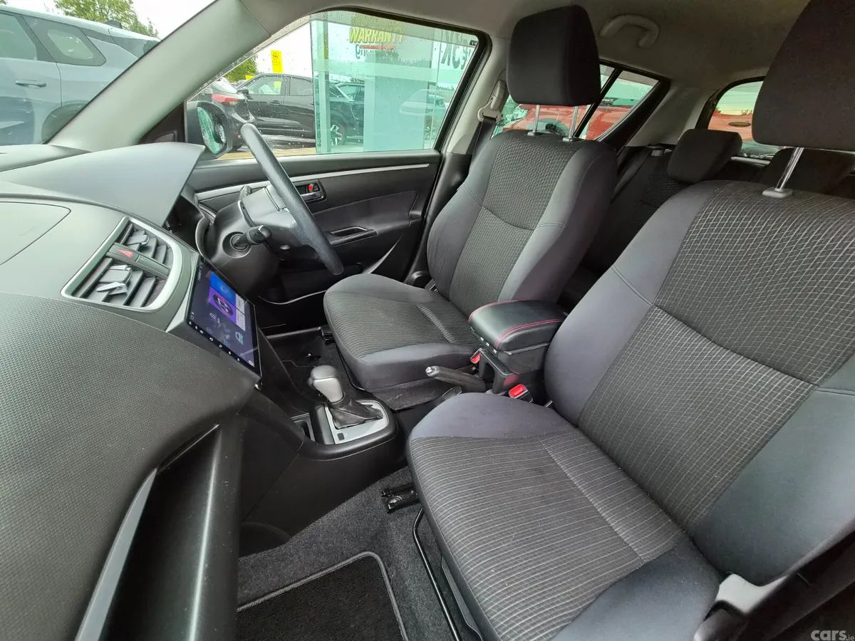 Suzuki Swift Hatchback, Petrol, 2014, Black
