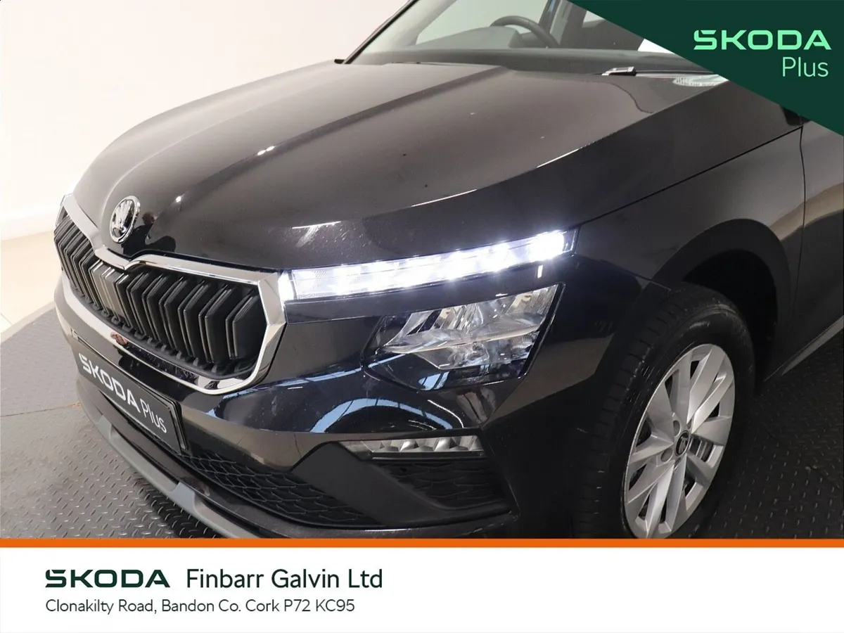 Skoda Kamiq Hatchback, Petrol, 2026, Black
