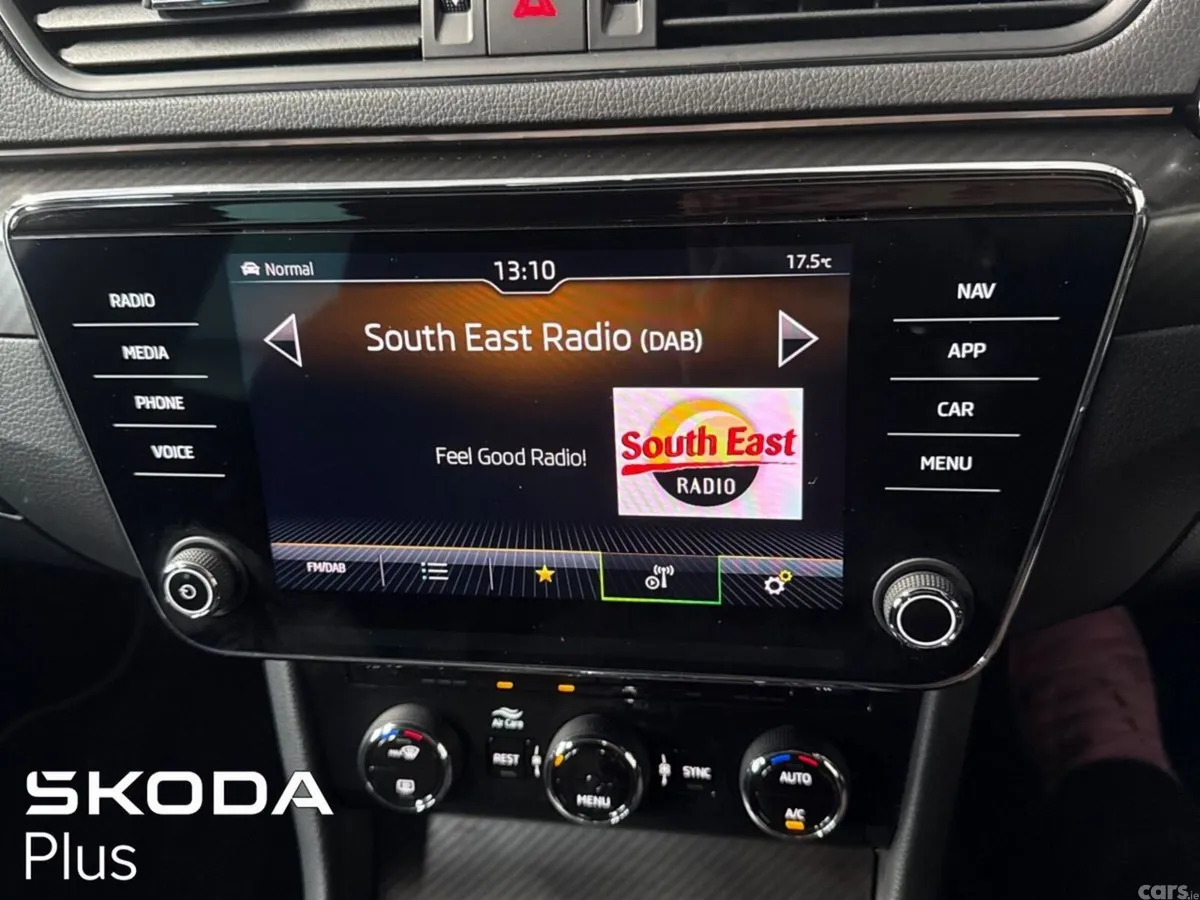 Skoda Superb Saloon, Diesel, 2023, Grey