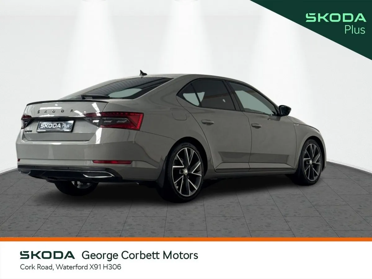 Skoda Superb Saloon, Diesel, 2023, Grey