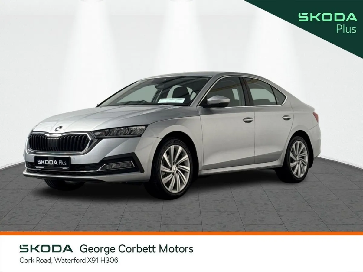Skoda Octavia Saloon, Diesel, 2023, Silver
