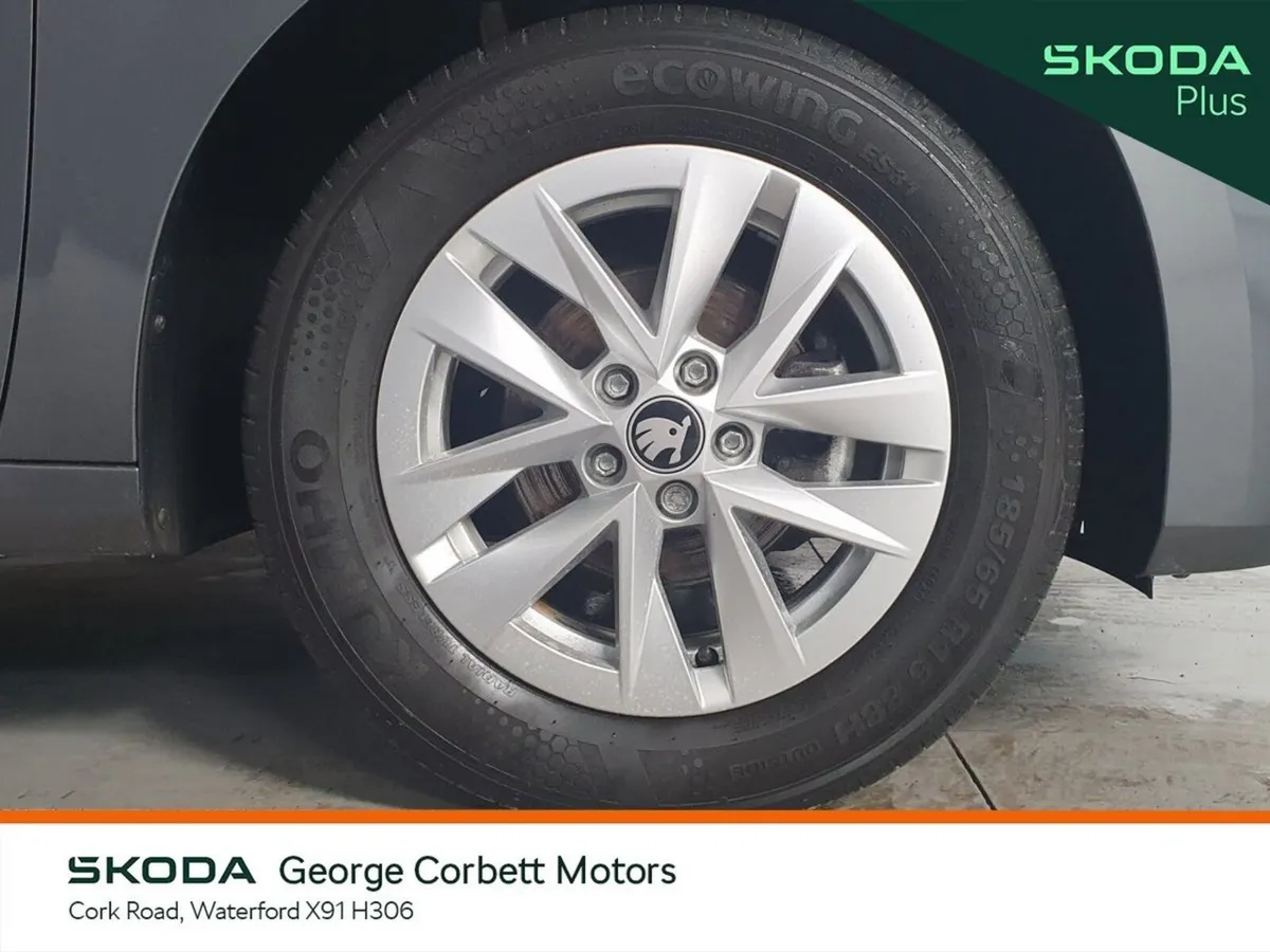 Skoda Fabia Hatchback, Petrol, 2025, Grey