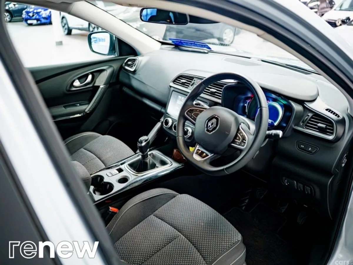 Renault Kadjar SUV, Petrol, 2021, Grey