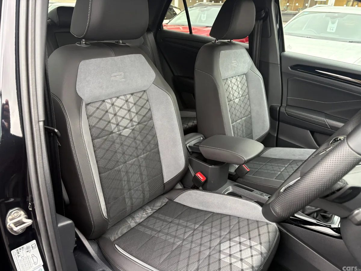 Volkswagen T-Roc SUV, Diesel, 2023, Black