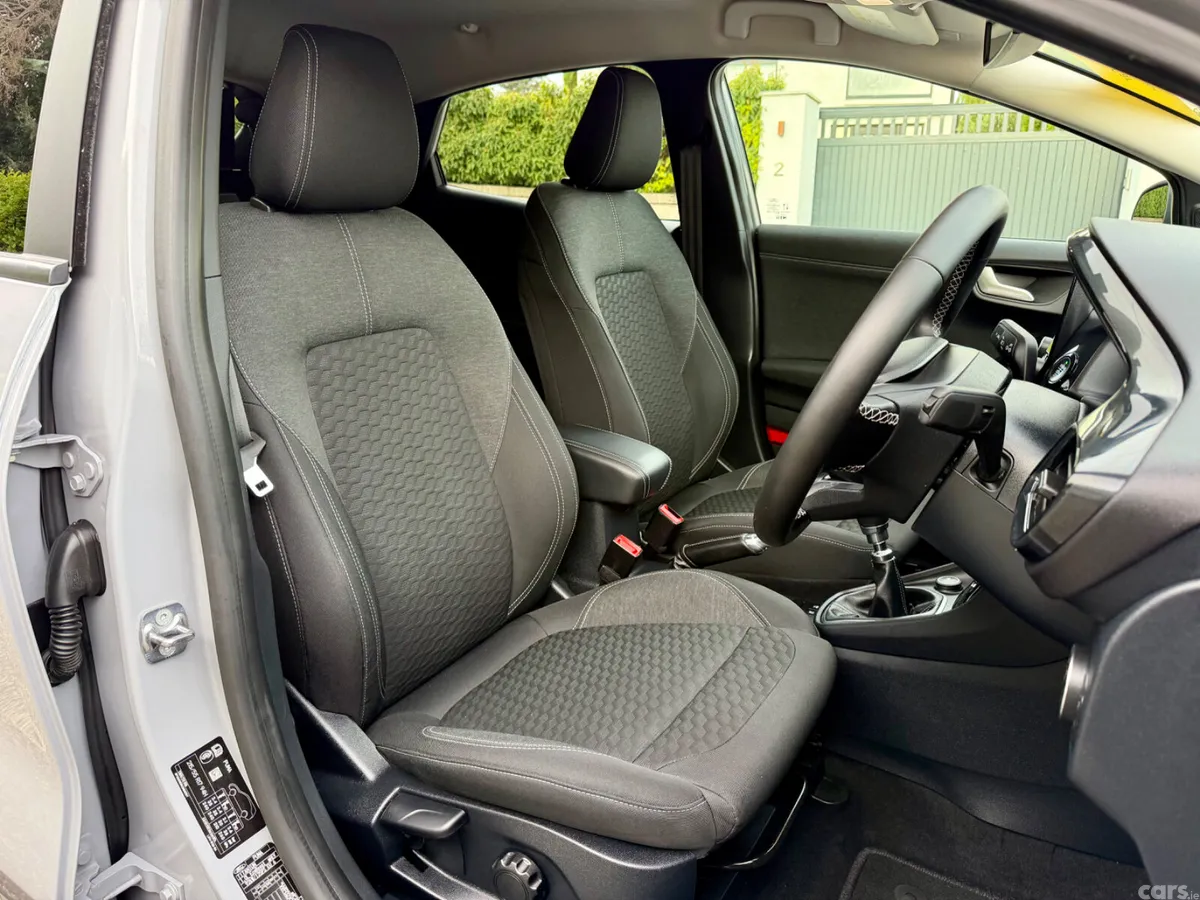 Ford Puma MPV, Petrol Hybrid, 2022, Grey