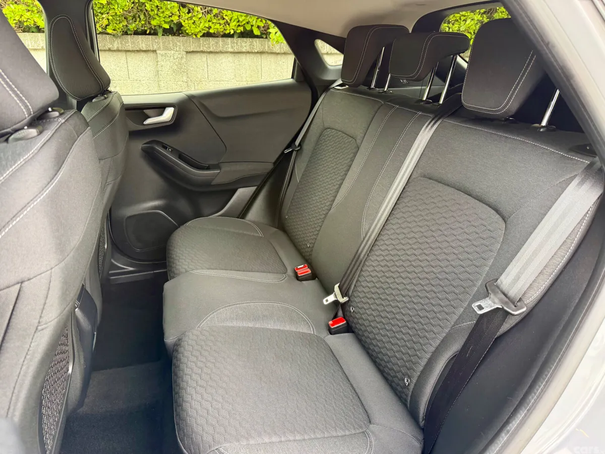 Ford Puma MPV, Petrol Hybrid, 2022, Grey